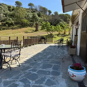 Chalet Santa Teresa, Casa La Higuera, Casares